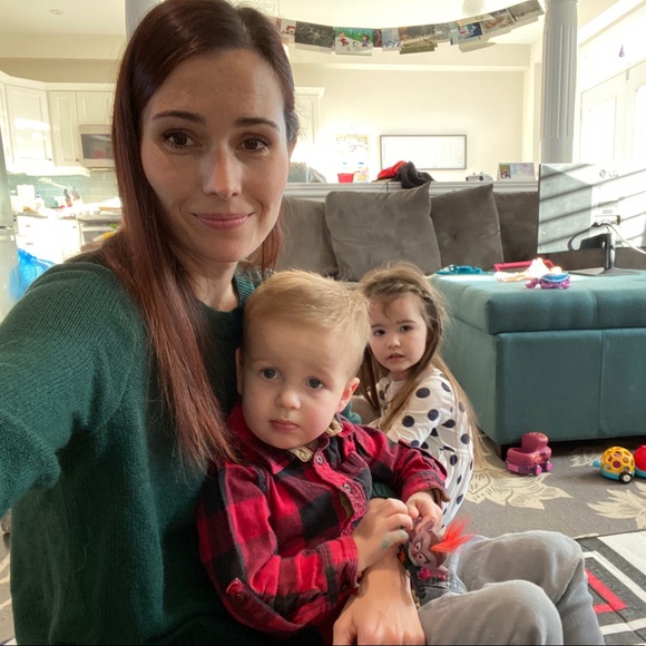 Meet your Posher, Lori - Picture 1 of 1